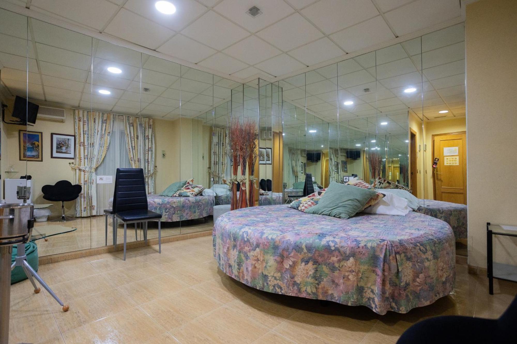 Hotel Beatriz Burriana Extérieur photo