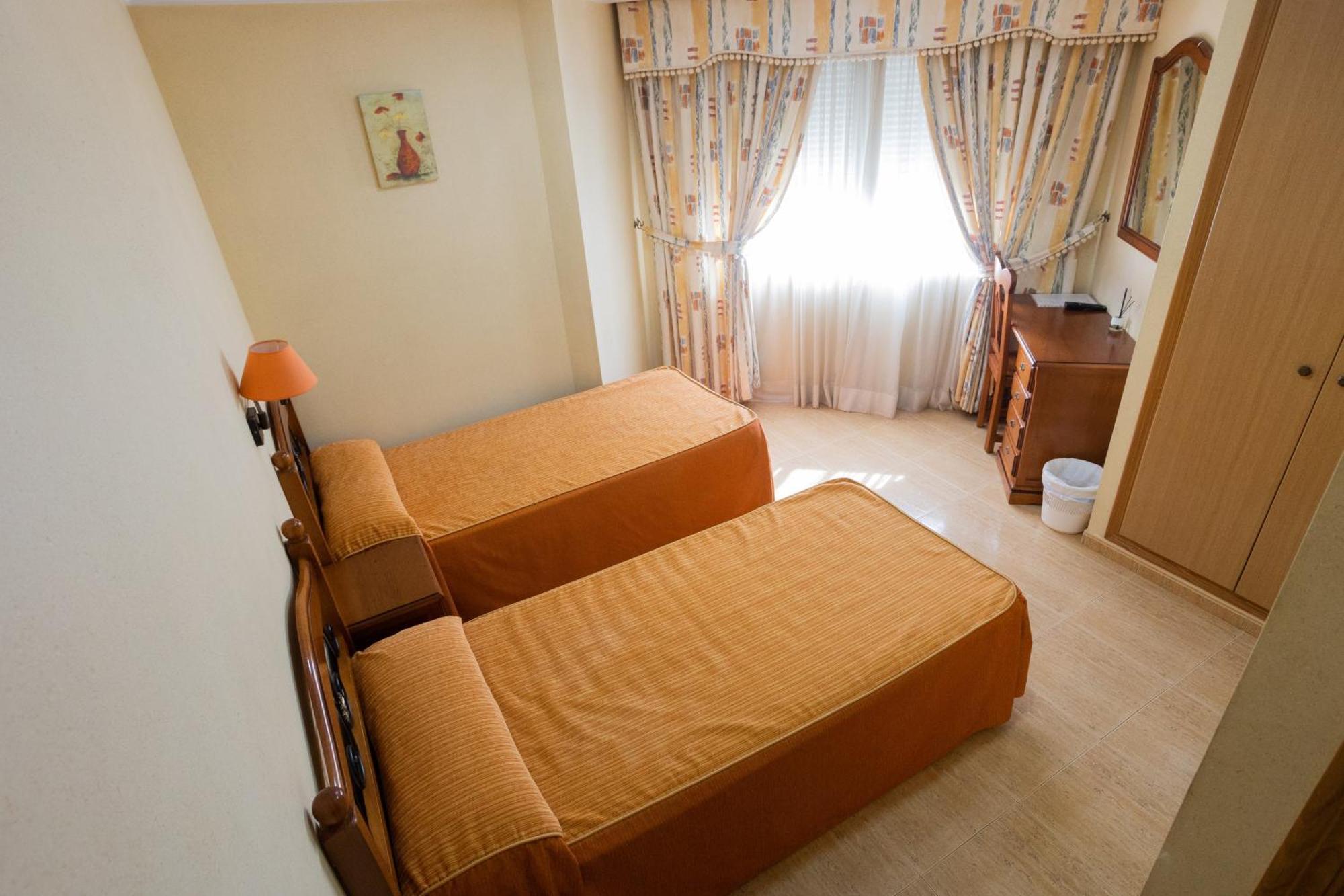 Hotel Beatriz Burriana Extérieur photo